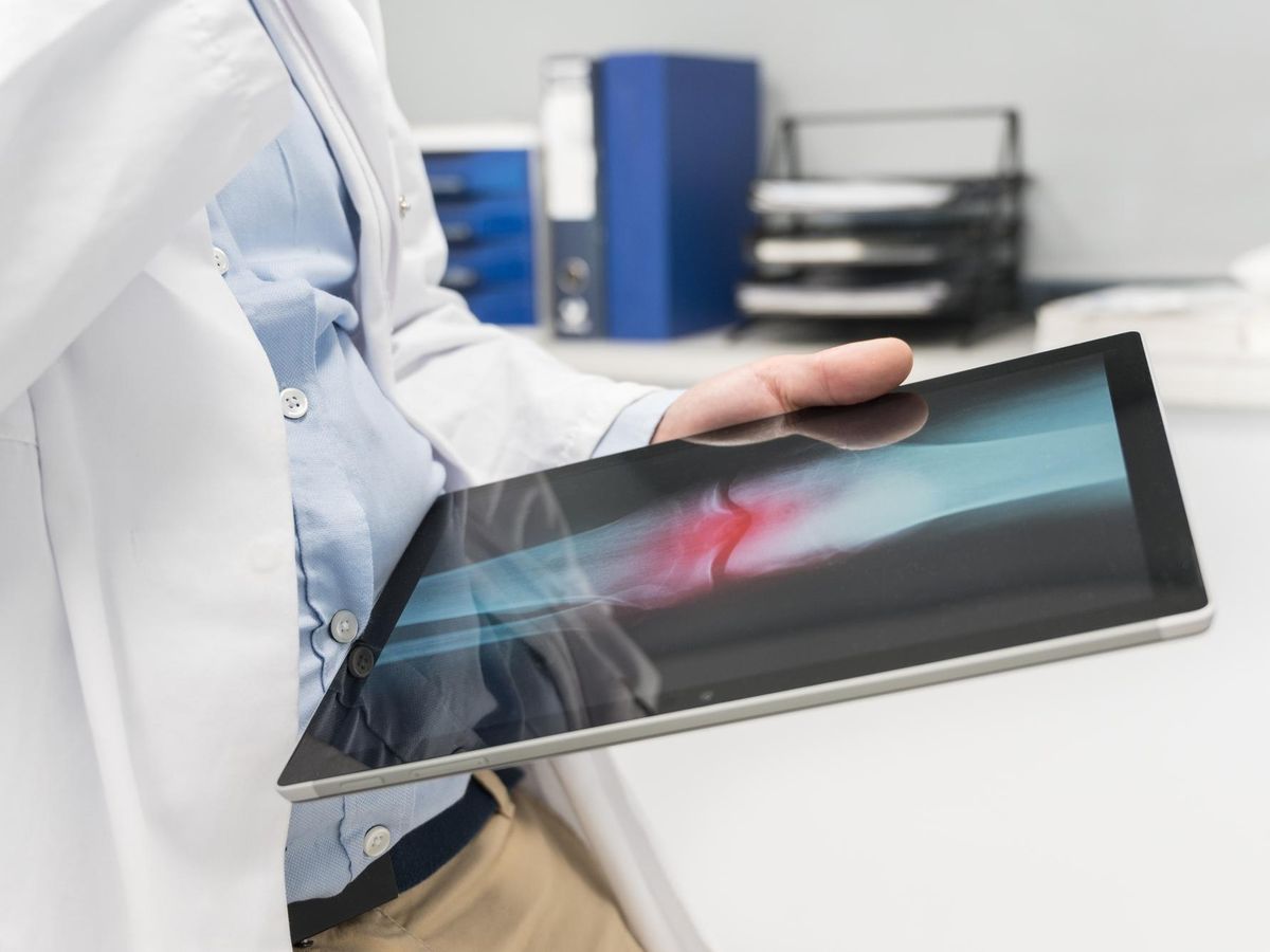 Jak nowoczesne portale medyczne wspierają pacjentów z chorobami neurologicznymi i układu nerwowego
